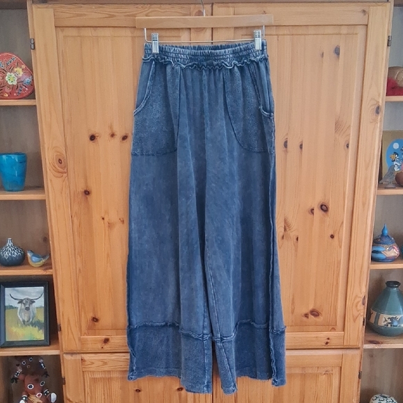 J.Her Pants - J.Her Blue 100% Cotton Knit Stretch Boho Wide Leg Cropped  Pants Size Small